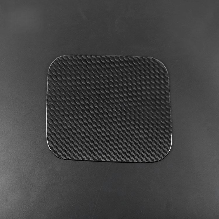 Panneau de couverture de porte de carburant en fibre de carbone